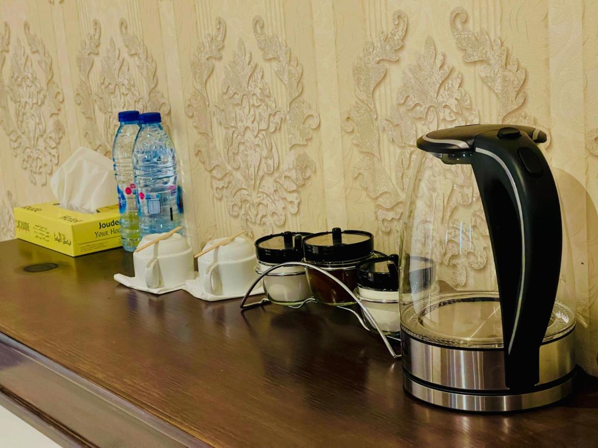 אירביד Al Joude Hotel מראה חיצוני תמונה