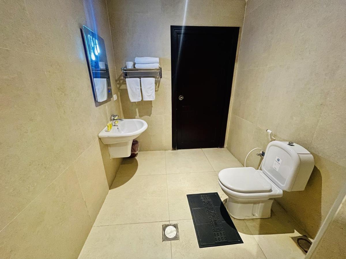 אירביד Al Joude Hotel מראה חיצוני תמונה