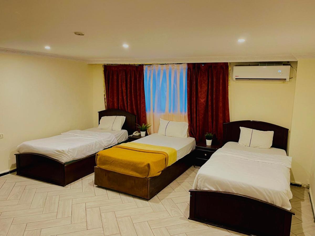אירביד Al Joude Hotel מראה חיצוני תמונה